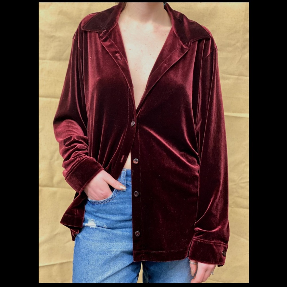 Bechamel maroon velvet button up